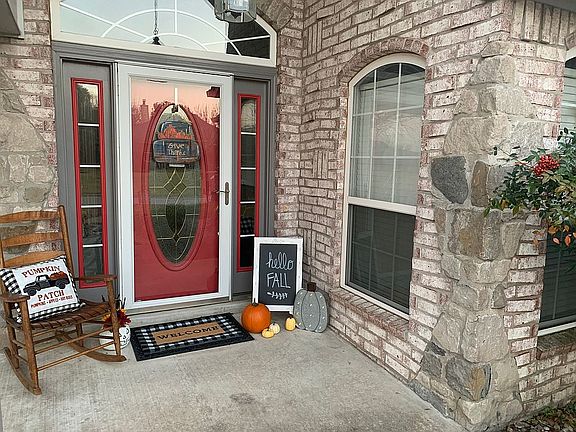 2nd image of 25617 Blackberry Blvd