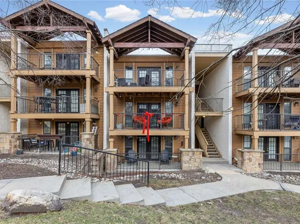 4727 Jarboe St APT 55, Kansas City, MO 64112