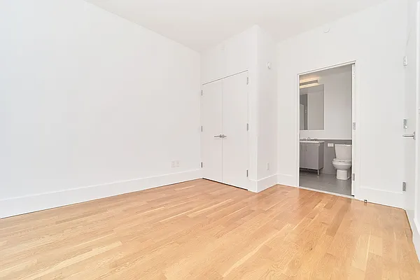 Rented by Living New York | media 40