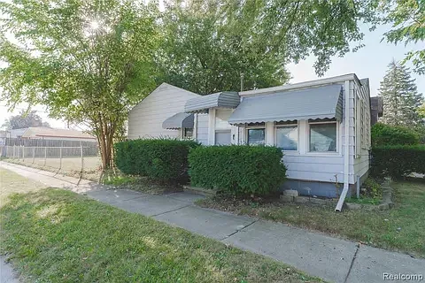 Building Photo - 4901 Cornell St