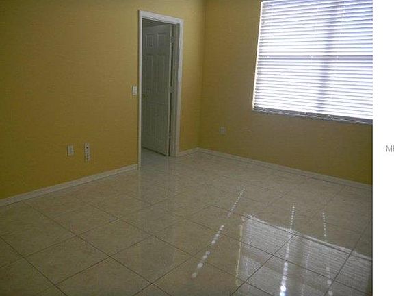 3rd image of 12816 Retoria Cir