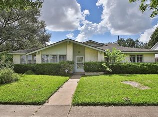 8403 Sharpcrest St, Houston, TX 77036