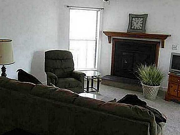 4th image of 403 Harbour Point #204
