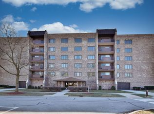 1595 Ashland Ave APT 101, Des Plaines, IL