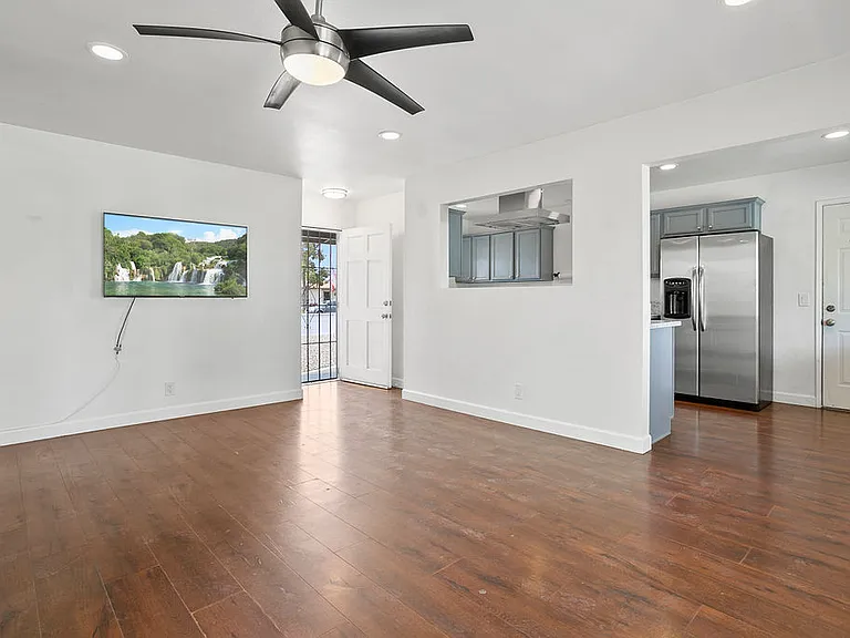 13192 Edwards St — Photo 10