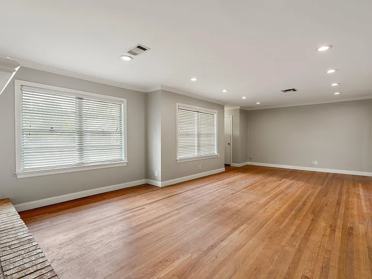 9333 Walterville Rd — Photo 8