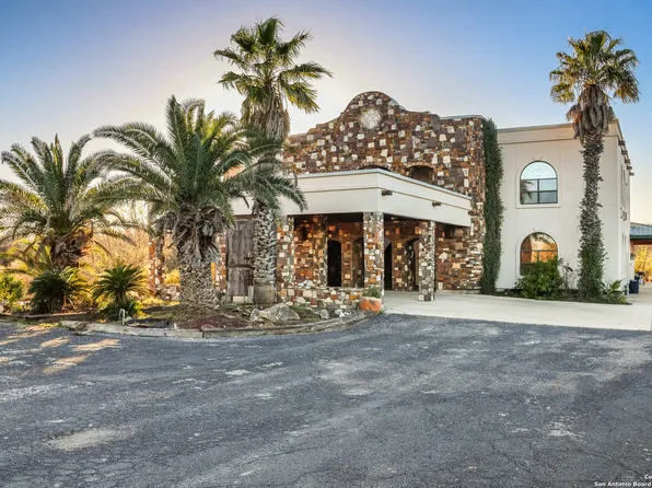 3766 FM 65, Crystal City, TX 78839