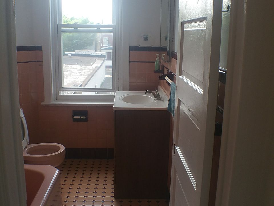 2nd image of 1220 Hamilton Ave