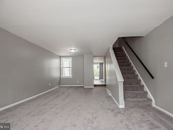 5th image of 411 S Claymont St