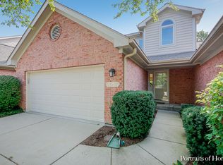 2055 Hallmark Ct, Wheaton, IL 60187