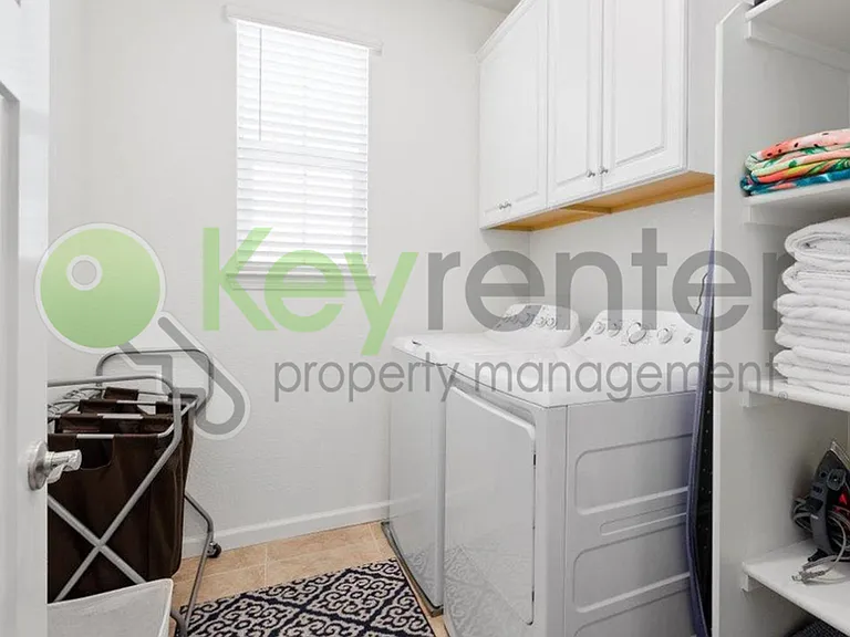 1057 Provence Village Dr — Photo 32
