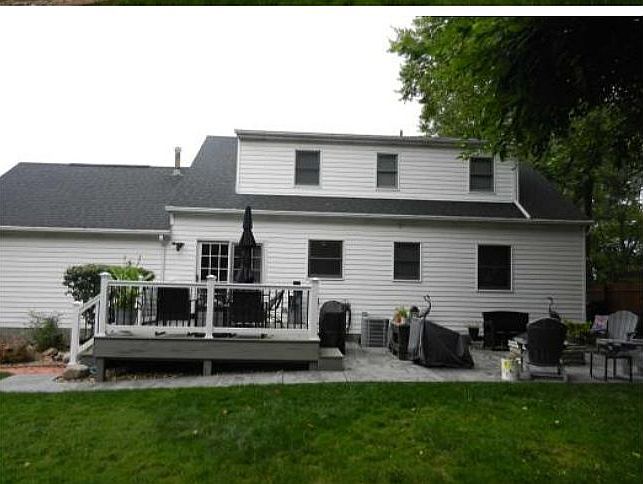 2nd image of 148 Hunter Ave