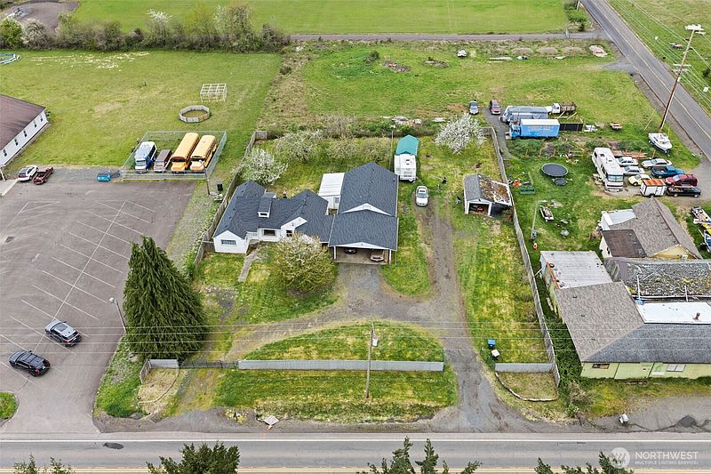 3rd image of 4212 Jackson Hwy