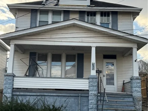 444 Isabella Ave N, Charleroi, PA 15022