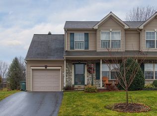 1745 Rocky Rd, Dover, PA 17315