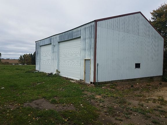 38X50 shed with new doors