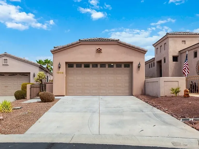 1085 Desert Marigold Cir — Photo 1