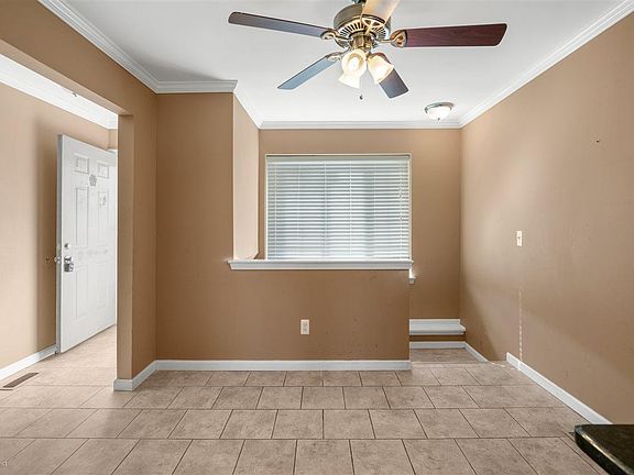 4th image of 11607 Lynhurst Dr