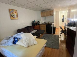 850 Beacon St #A, Boston, MA 02215