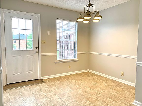 5th image of 329 Audrea Ln APT C
