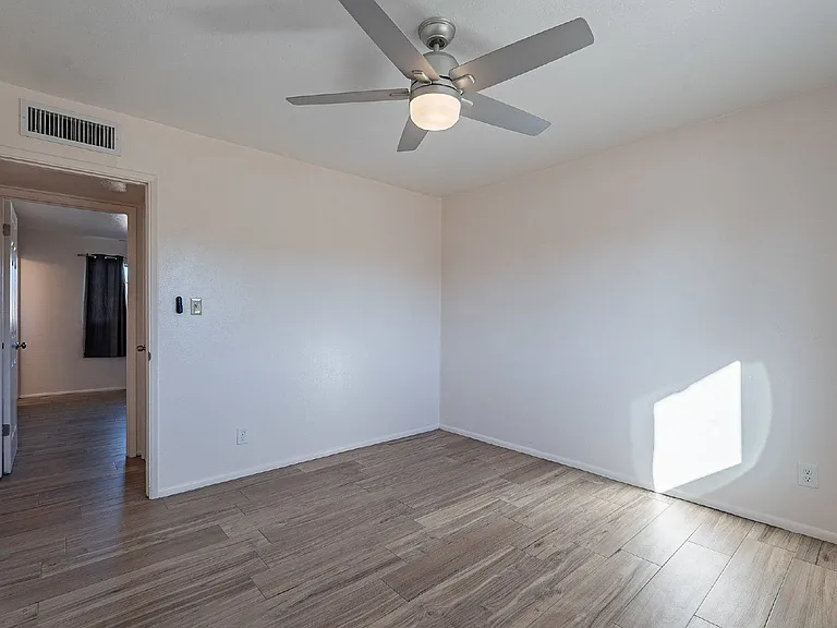 8416 E Rancho Vista Dr — Photo 22