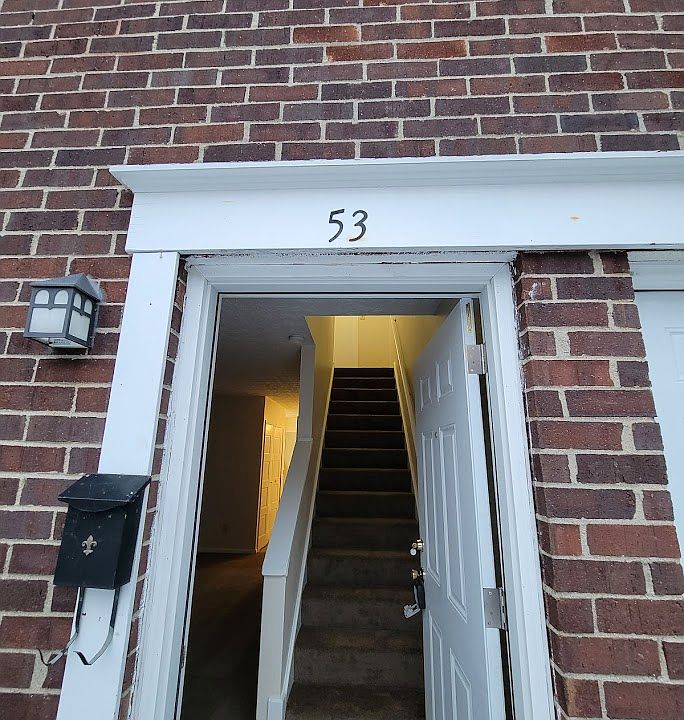 1st image of 53 N Virginia Ln