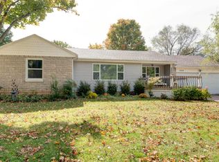 1044 E Linwood Ter, Springfield, MO 65807