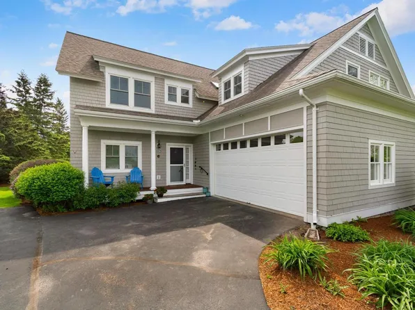226 Fairway Drive, South Burlington, VT 05403