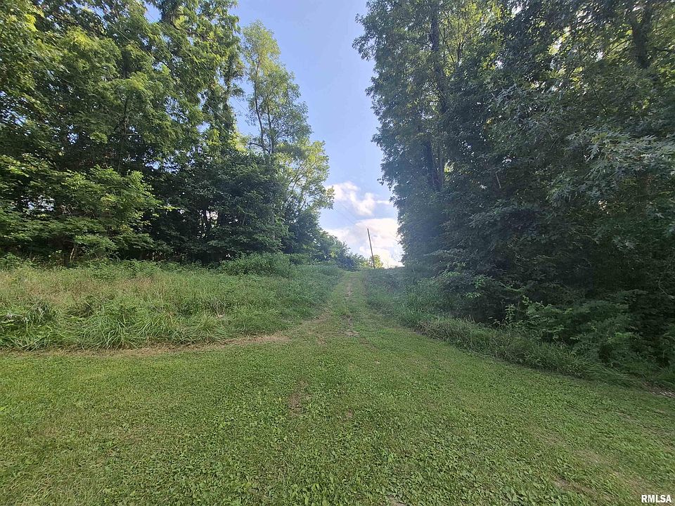 2nd image of 7505 Clayton Rd