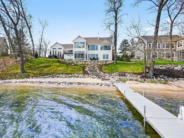 4950 S Ojibwe Point, Newaygo, MI 49337