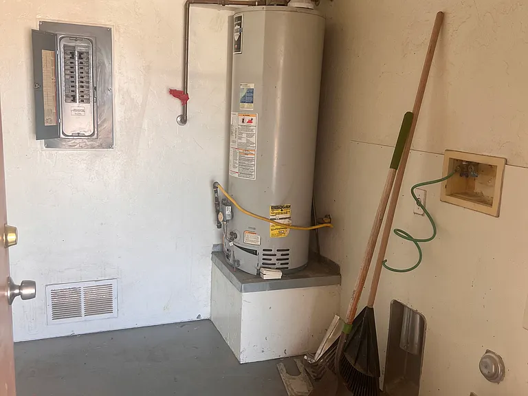1505 N Yavapai St #1 — Photo 17