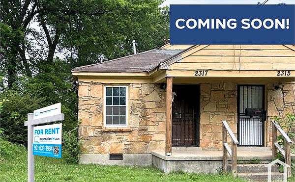 1st image of 2317 E Warren St #1