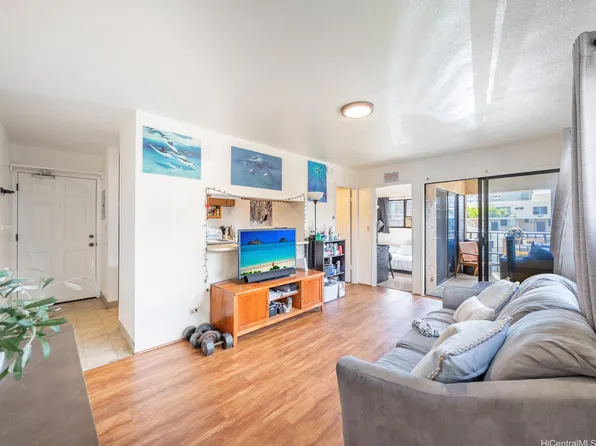1242 Matlock Ave APT 204, Honolulu, HI 96814