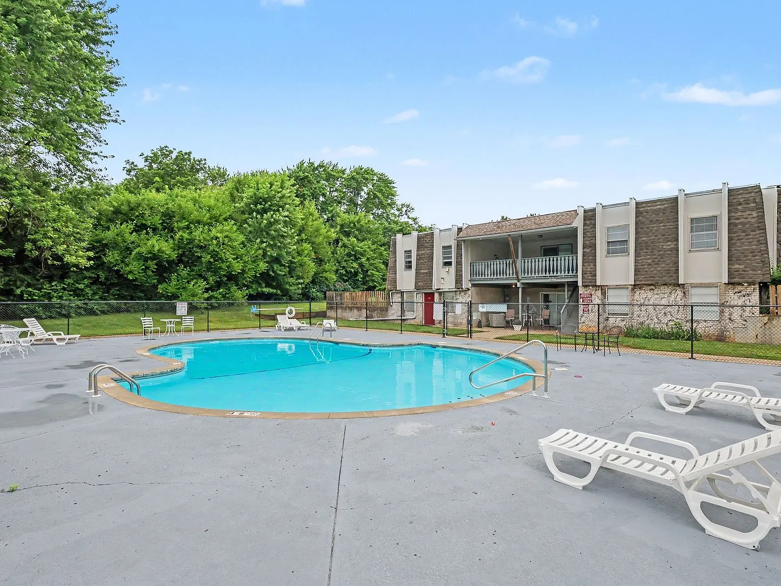Apartments at Georgetown — Photo 4