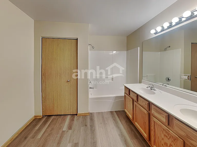 2771 Cranston Cir — Photo 15