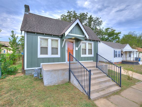 5th image of 4728 E 4th Pl