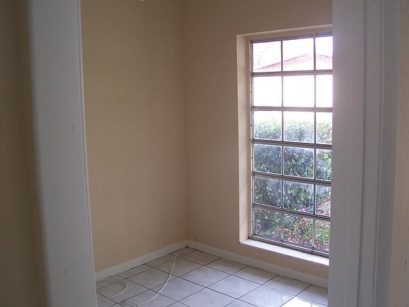 4th image of 19608 NW 29th Ave