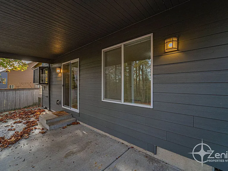 5242 N St — Photo 26