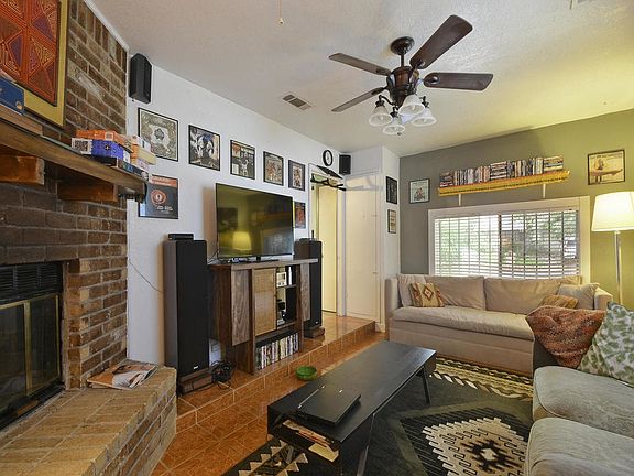 5th image of 4610 Creek Bend Dr