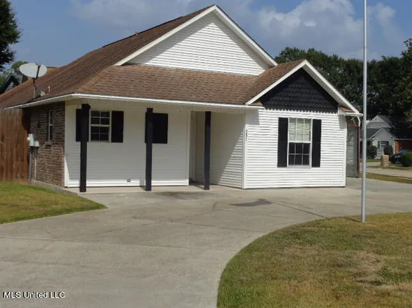 4518 Magnolia Cv S, Diberville, MS 39540