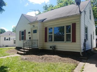 1140 Hammond Ave, Waterloo, IA 50702