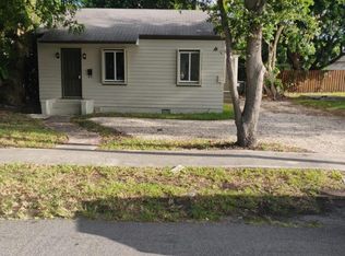 210 SW 7th St, Dania, FL 33004