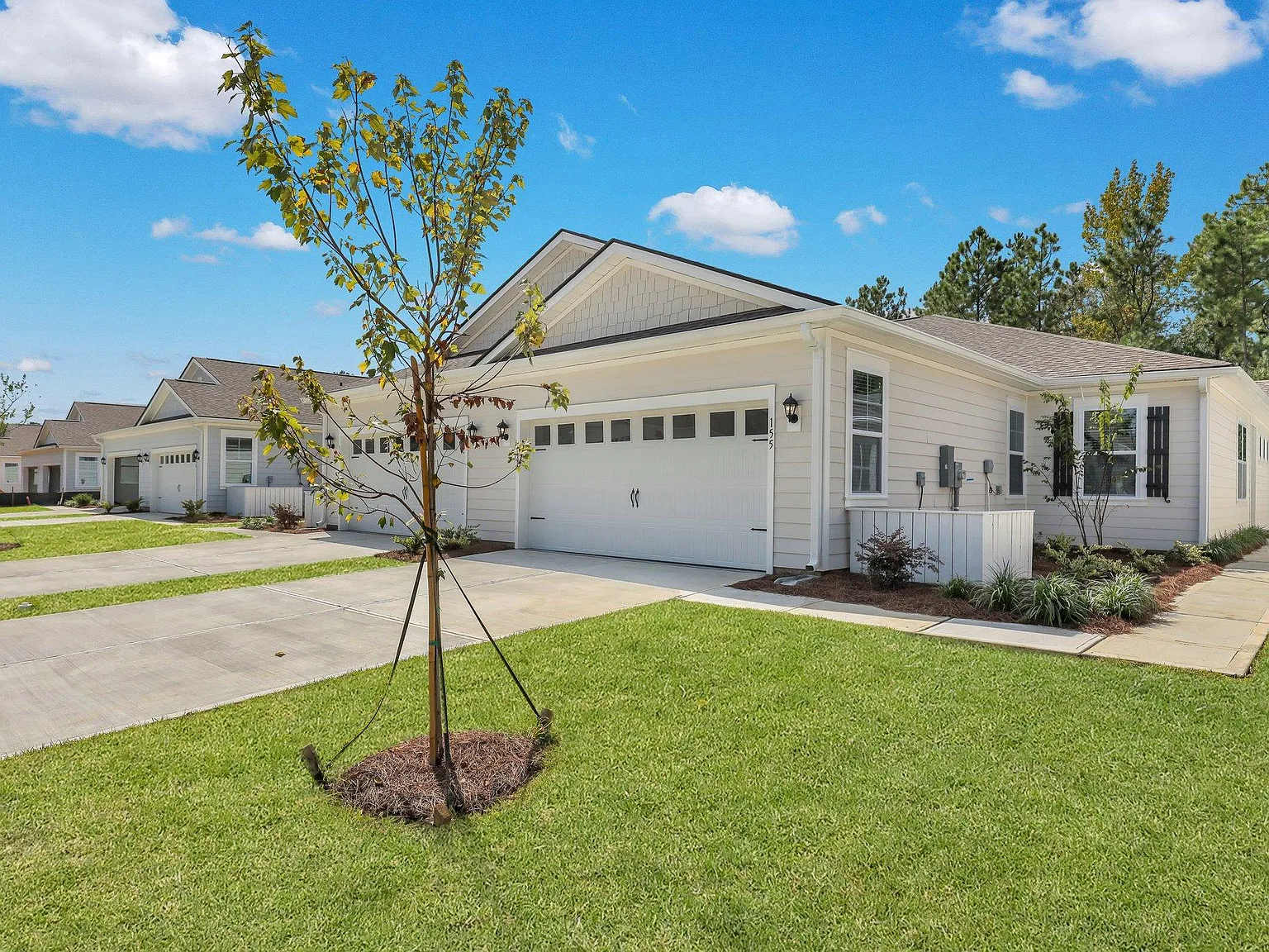 3 bed, 1397 sqft, $2,500 — Photo 1