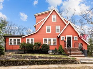 24 Grandview Rd, Arlington, MA 02476