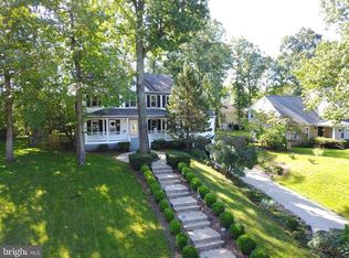 24 Carrollton Rd, Sterling, VA 20165