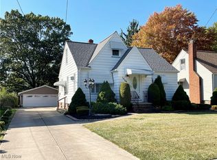 1430 Belrose Rd, Mayfield Heights, OH 44124