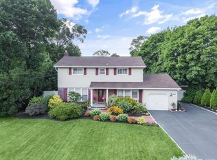 199 Burr Rd, East Northport, NY 11731