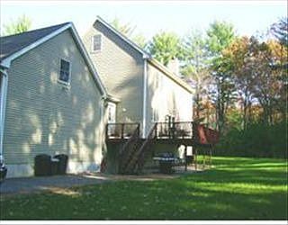 2nd image of 8R Reed St