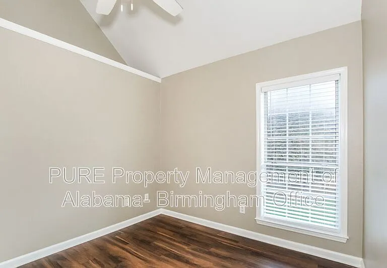 108 Flagstone Ln — Photo 13