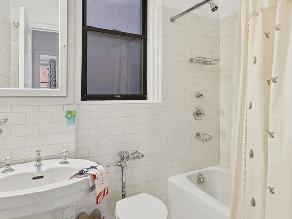 175 East 79th Street 7B image 11 of 11